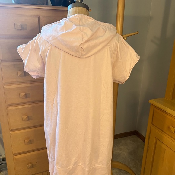 EUC Left of Center short sleeve pink top size M - Picture 10 of 15